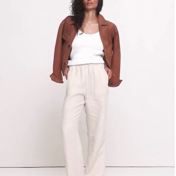 Banana Republic Pants - Banana Republic The Getaway straight leg linen pants M